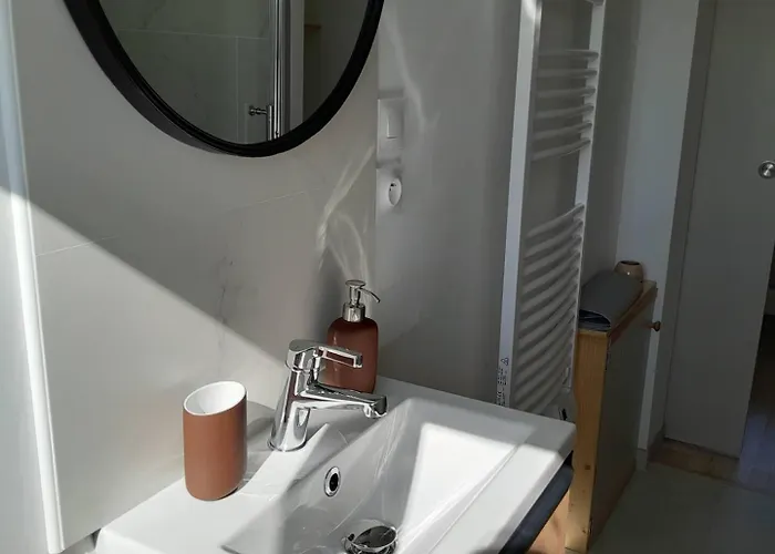 شقة Cosy & former Sunan airport